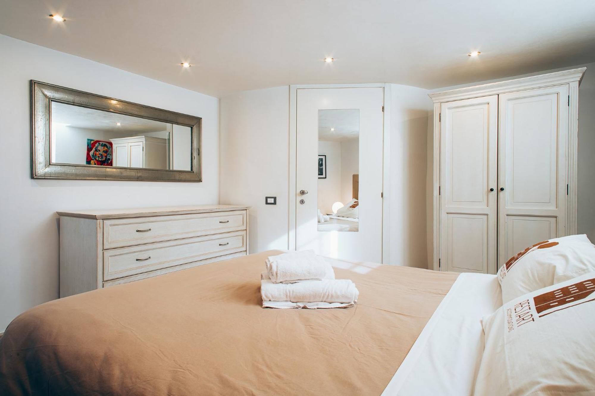 Restart Borghese Apartment